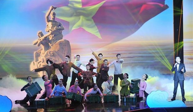 纪念海上胡志明小道开辟60周年：“传奇与未来”的艺术交流活动在河内举行